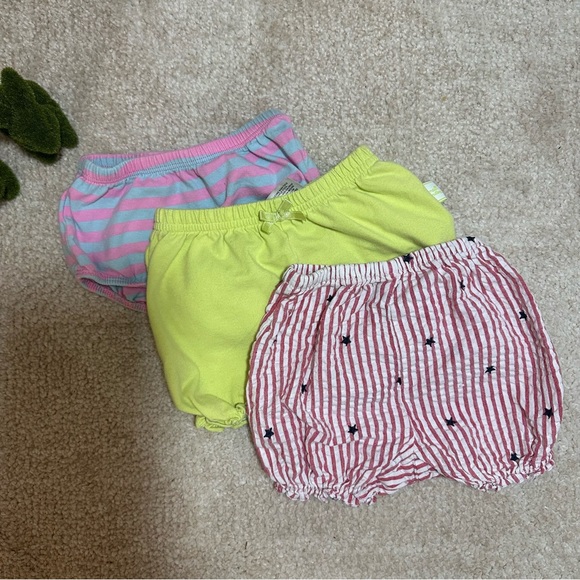 2/$10 Sale! Small Wonder Diaper Covers 3 Pairs Size 3 Months and 3-6 Months - Picture 12 of 12